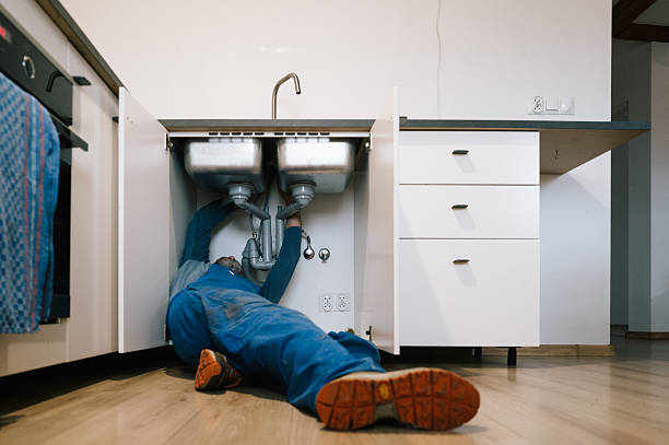 Professional Leak Detection technician working in York, ME